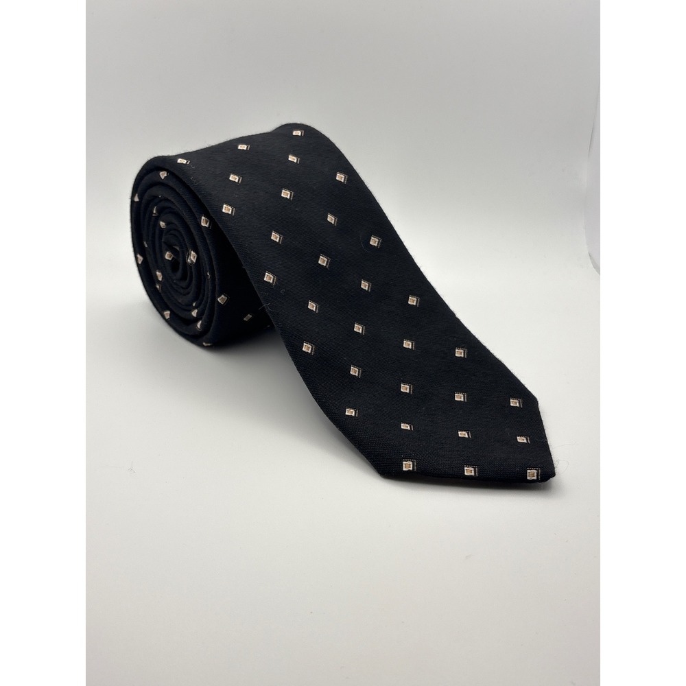 Johnny Carson Mens Black Geometric Diamond Pattern Silk Blend Necktie 3 Inch